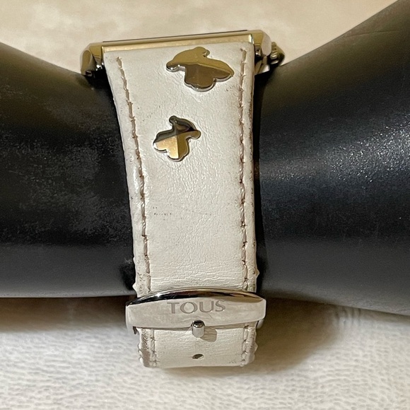 TOUS genuine leather teddy bear watch in white/ silver tone - Picture 3 of 12